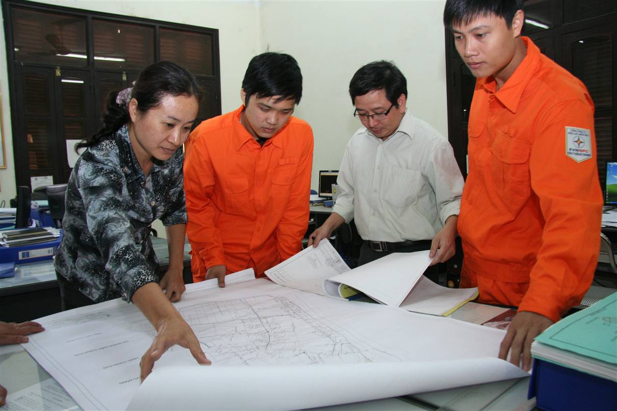 Công đoàn Điện lực Việt Nam năm 2015: Thêm trọng trách, nhiều đổi mới 